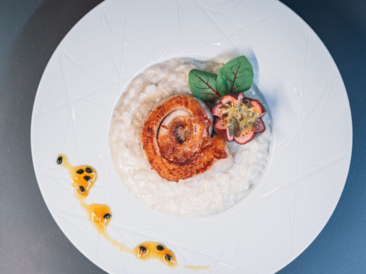 Golden-calheta-eat-and-drink-beyond-madeira