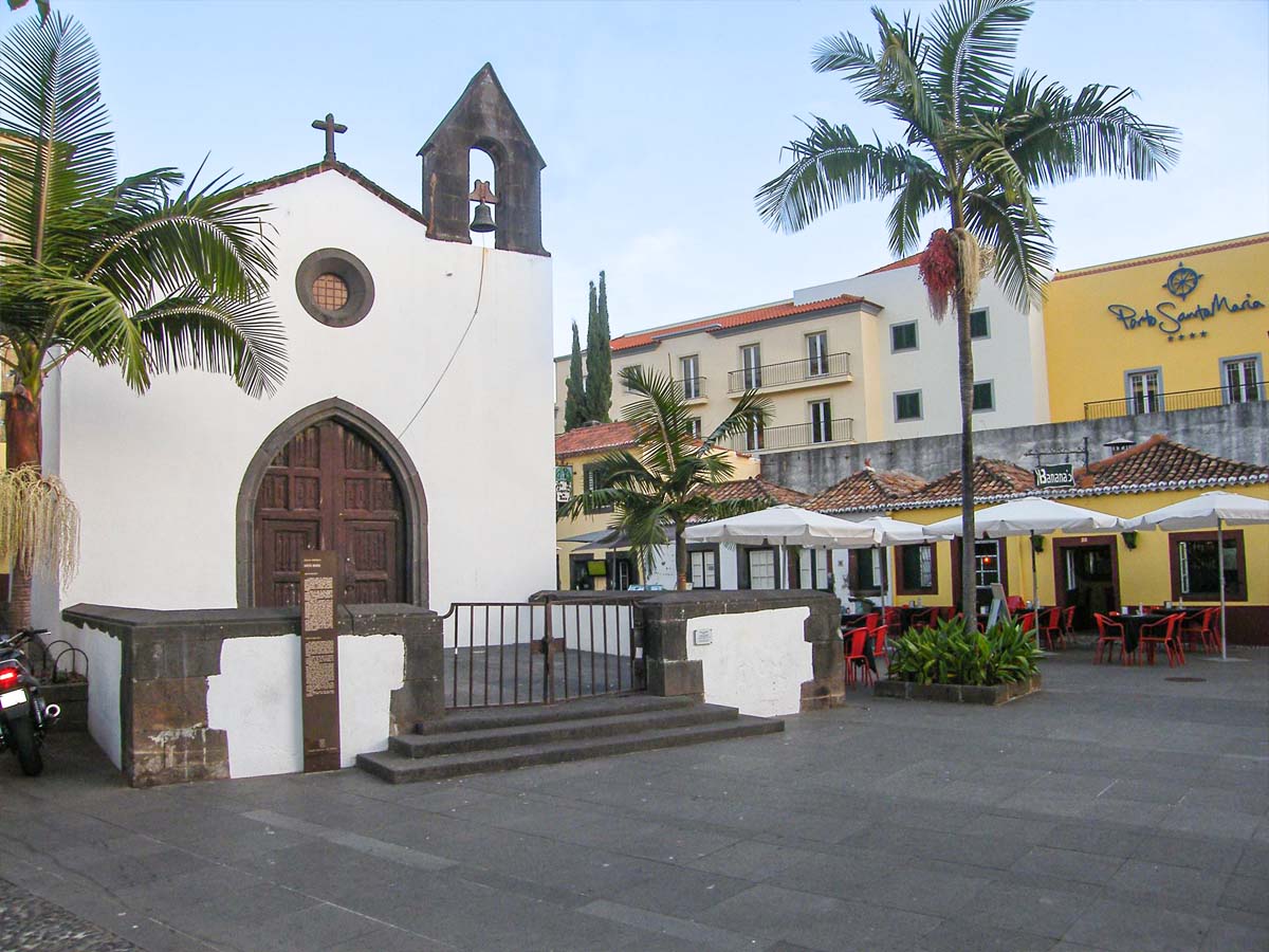 bananas-pub-eat-and-drink-beyond-madeira3